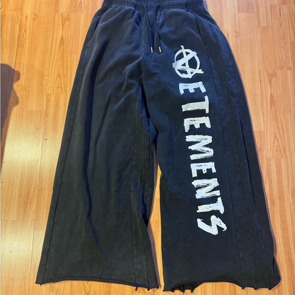 SOLD Vetements Anarchy raw hem sweatpants